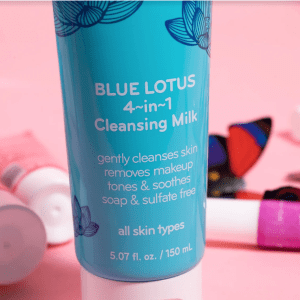 Purlisse-4-in-1-Blue-Lotus-Cleansing-Milk-Product-Image-The-Clean-Method